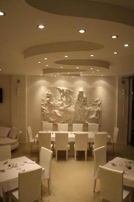 Santi White Hotel Phuket ภายนอก รูปภาพ