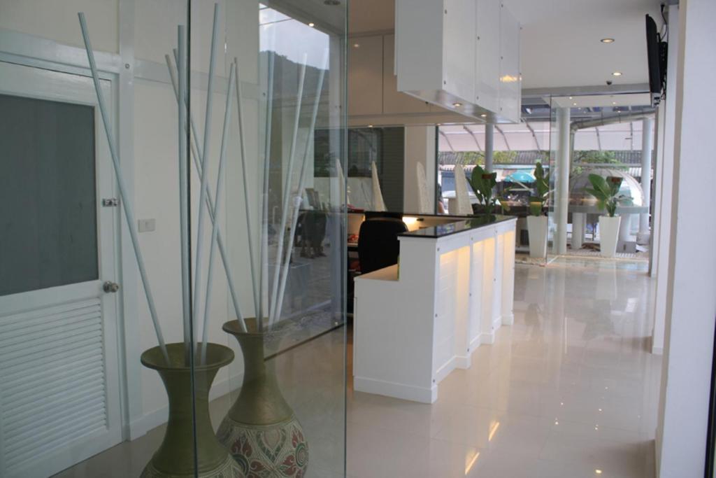Santi White Hotel Phuket ภายนอก รูปภาพ